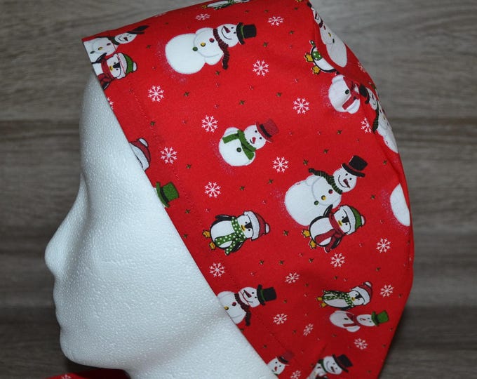 Surgical cap with snowman design, scrub cap, bandana, cosmetic cap, peeling cap, chef's hat, red with snowman and penguin, Christmas surgical cap
