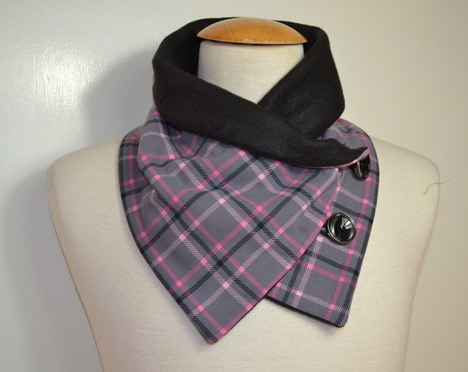 Checkered button loop scarf, button loops, loops, scarf, grey and pink checkered cotton jersey and black fleece, wrap scarf, wrap loop, handmade