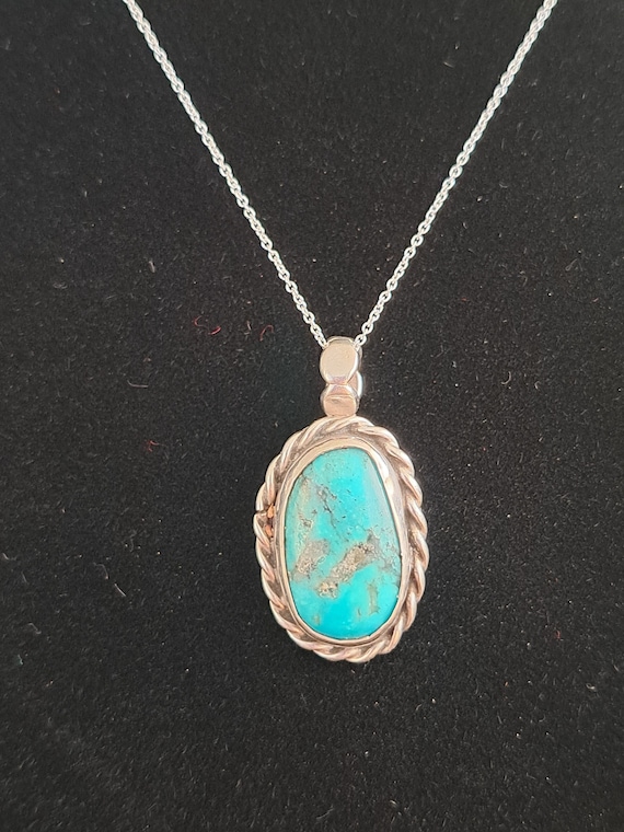 Native American Free-form Oval Turquoise Pendant - image 1
