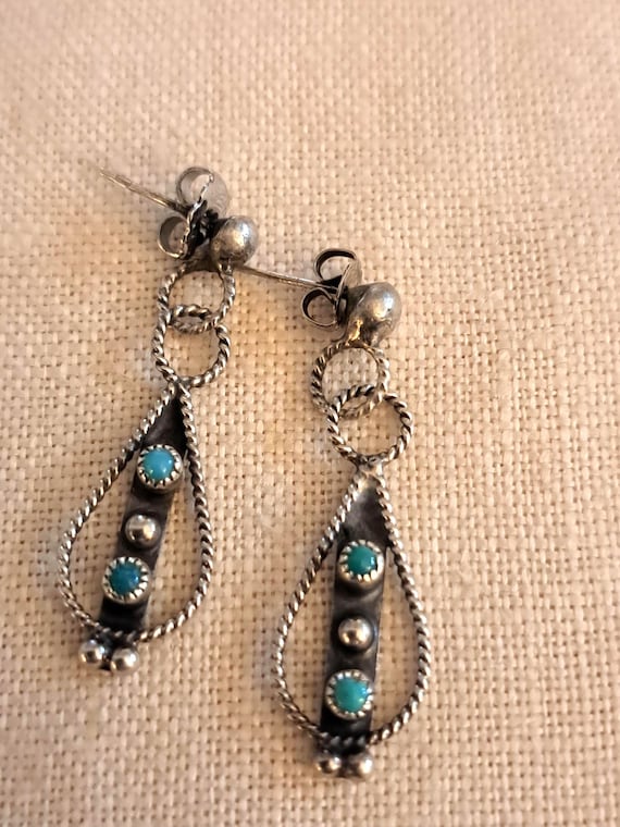 Zuni Tribe Native American Needlepoint Turquoise Earrings in sterling