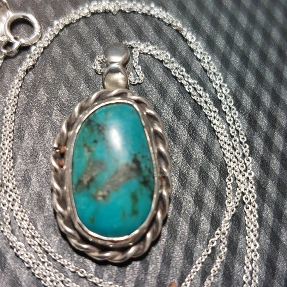 Native American Free-form Oval Turquoise Pendant - image 7