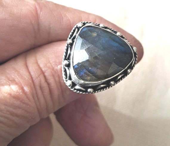 Labradorite Ring in Sterling - image 5