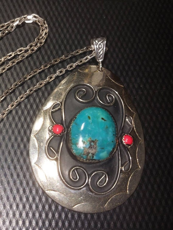 Large Native American pendant - Gem