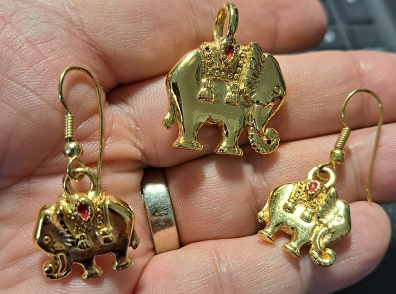 Elephant pendant and earring set - image 3