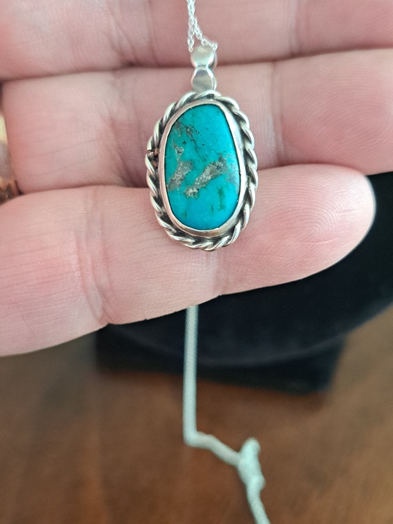 Native American Free-form Oval Turquoise Pendant - image 5
