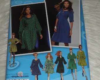 Misses Dress, Simplicity 0686 Sewing Pattern, Project Runway, Size 12-20, Plus Size Pattern, Dress with Sleeve variations, Epsteam