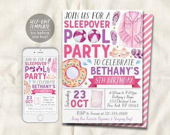 Könnte beinhalten: Eine rosa und violette Einladung zu einer Übernachtungsparty am Pool, um den 5. Geburtstag von Bethany zu feiern. Die Einladung zeigt einen Donut mit Streuseln, einen Pool-Schwimmring, einen rosa Bademantel und eine Schlafmaske. Der Text auf der Einladung lautet: "Schließen Sie sich uns zu einer Übernachtungsparty am Pool an, um den 5. Geburtstag von Bethany zu feiern. Samstag, 23. Oktober, 6:00 Uhr bis 21:00 Uhr, Bethanias Zuhause, 333 Chestnut Lane, New York, NY 10065. RSVP an Serena unter 121-345-0000. Bringen Sie Ihren Lieblings-Pyjama und Schlafsack mit!"