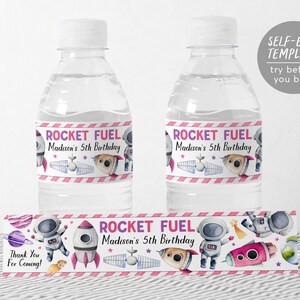 Modèle modifiable d'étiquettes de bouteille d'eau de fête de l'espace, fille fusée carburant astronaute système solaire fête d'anniversaire emballage de bouteille étiquettes de boisson