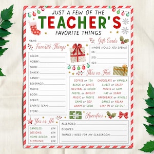 Puede incluir: Un cuestionario rectangular titulado Just A Few Of The Teacher's Favorite Things con un borde a rayas rojas y blancas. El papel presenta ilustraciones con temática navideña que incluyen un calcetín, regalos y luces de colores.