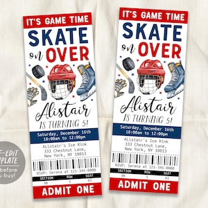 Puede incluir: Una invitación a una fiesta de cumpleaños con temática de patinaje sobre hielo, en forma de boleto azul y rojo. El boleto dice "Es hora de jugar Patina sobre lugar" y presenta un casco de hockey, un palo y patines. El texto dice "Alistair cumple 5 años!" e incluye la fecha, la hora y la ubicación de la fiesta.