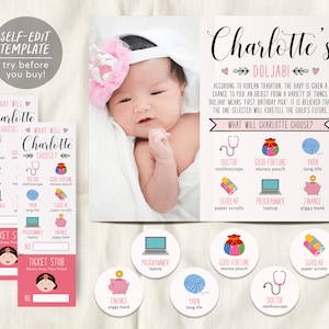 Puede incluir: Una tarjeta de juego de baby shower imprimible rosa y blanca con el texto "Charlotte's Doljabi" y una foto de una niña. La tarjeta de juego presenta una variedad de artículos que representan diferentes caminos profesionales futuros, como un estetoscopio de médico, una computadora portátil de programador y rollos de papel de un erudito. El juego se juega haciendo que el bebé elija uno de los artículos, lo que se cree que predice su futura carrera.