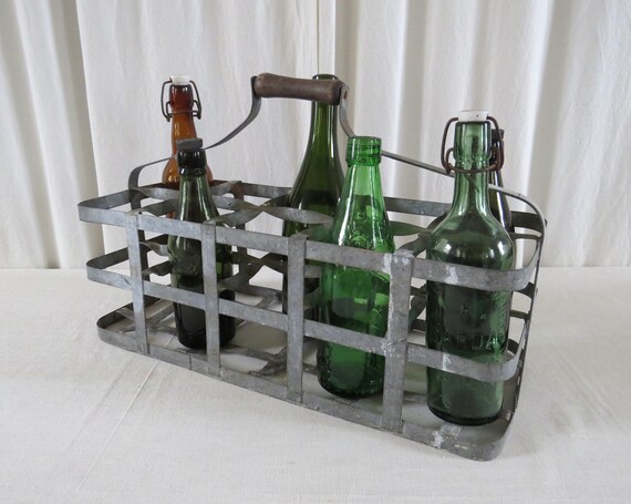 Ancien Porte-bouteilles En Zinc Galvanisé Torsadé – Avec 6 Bouteilles Et Poignée