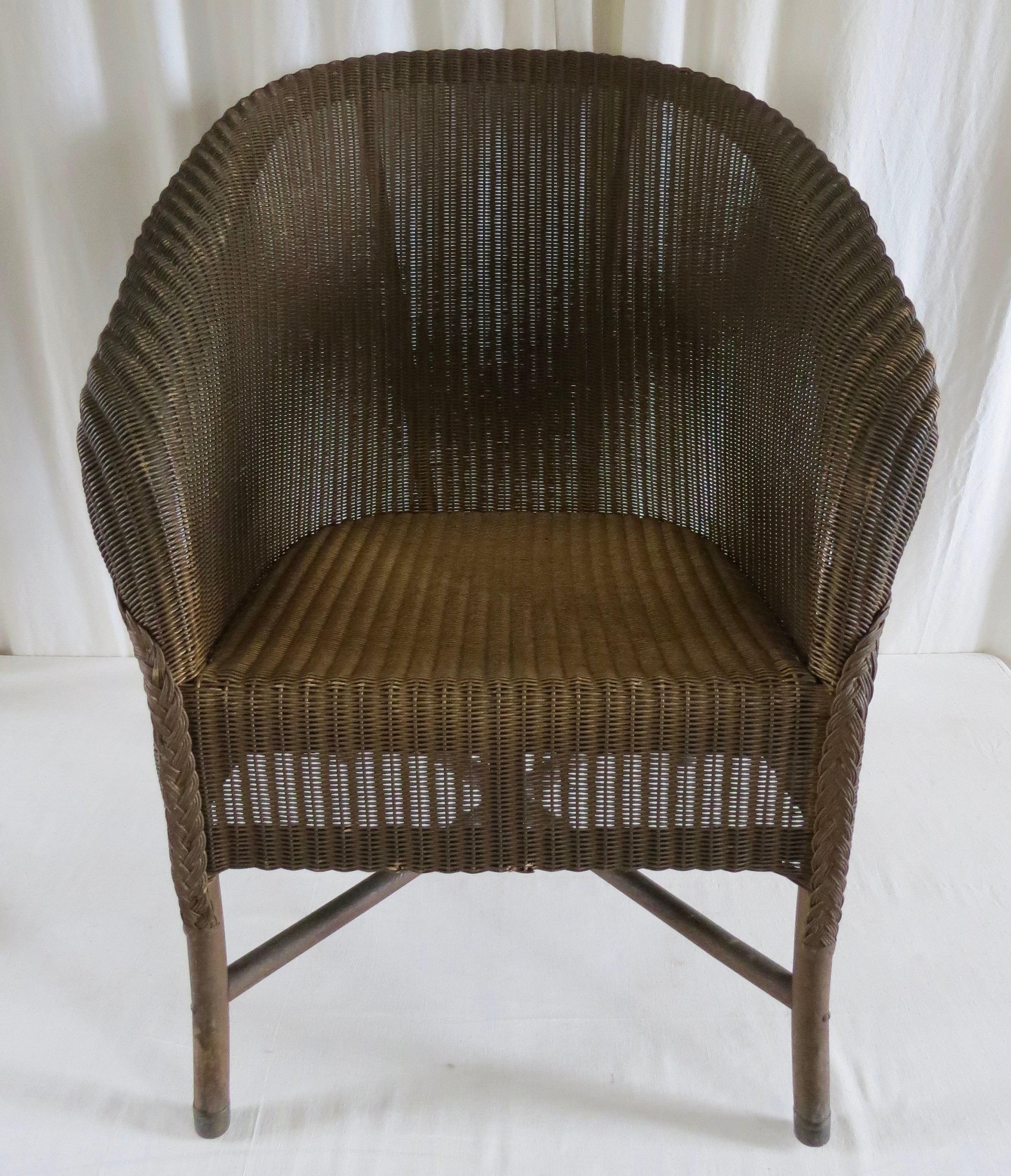 Antique lloyd loom chair discount
