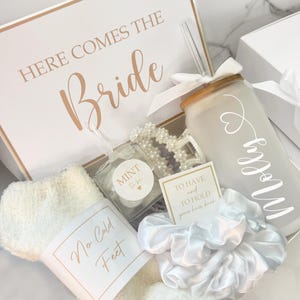 Braut zu Box, Braut Geschenkbox, Verlobungsbox, Braut Geschenkset, personalisiertes Brautgeschenk, Verlobungsgeschenkbox, Brautdusche Geschenkkorb
