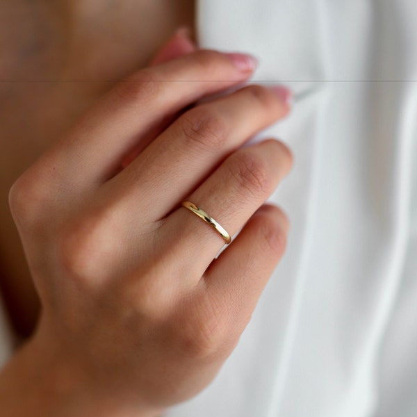 14k Solid Gold Wedding Band (2mm) Plain Polished Simple Wedding Ring | Men's Women's Wedding Ring Thin Promise Ring Free Laser Entgrave