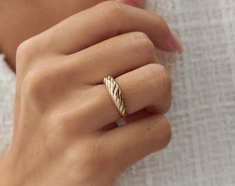 Anillo de oro macizo de 14 k con forma de cúpula gruesa y diseño de croissant, anillo de oro trenzado, joyería fina, regalo para ella, anillo llamativo, anillo de cúpula, joyería de oro para uso diario.