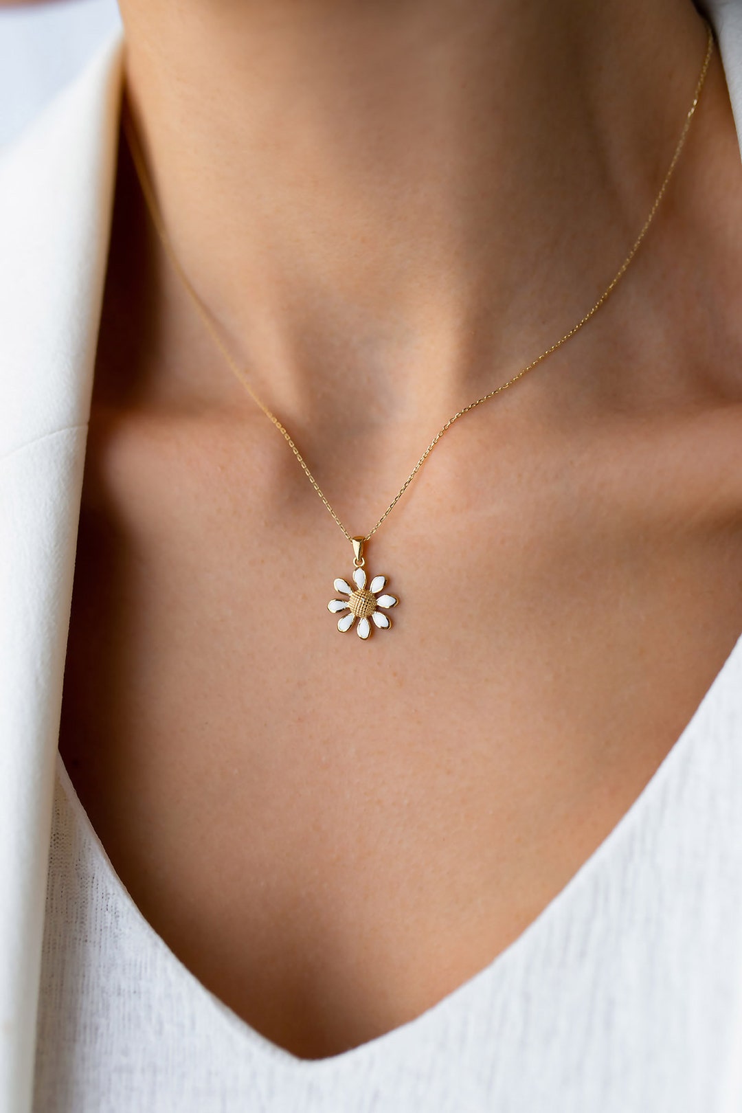 daisy♡14kgf 14K Gold Cubic Zirconia Daisy Pendant Necklace