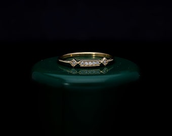 Vintage Style 14k Solid Gold Diamond Ring