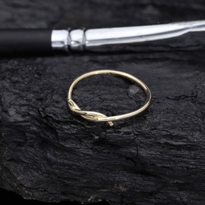Dunne gedraaide 14k massief gouden ring belofte ring, knoop ring, İnfinity ring, echt gouden sieraden, cadeau voor haar, kerstcadeau, Moederdagcadeau