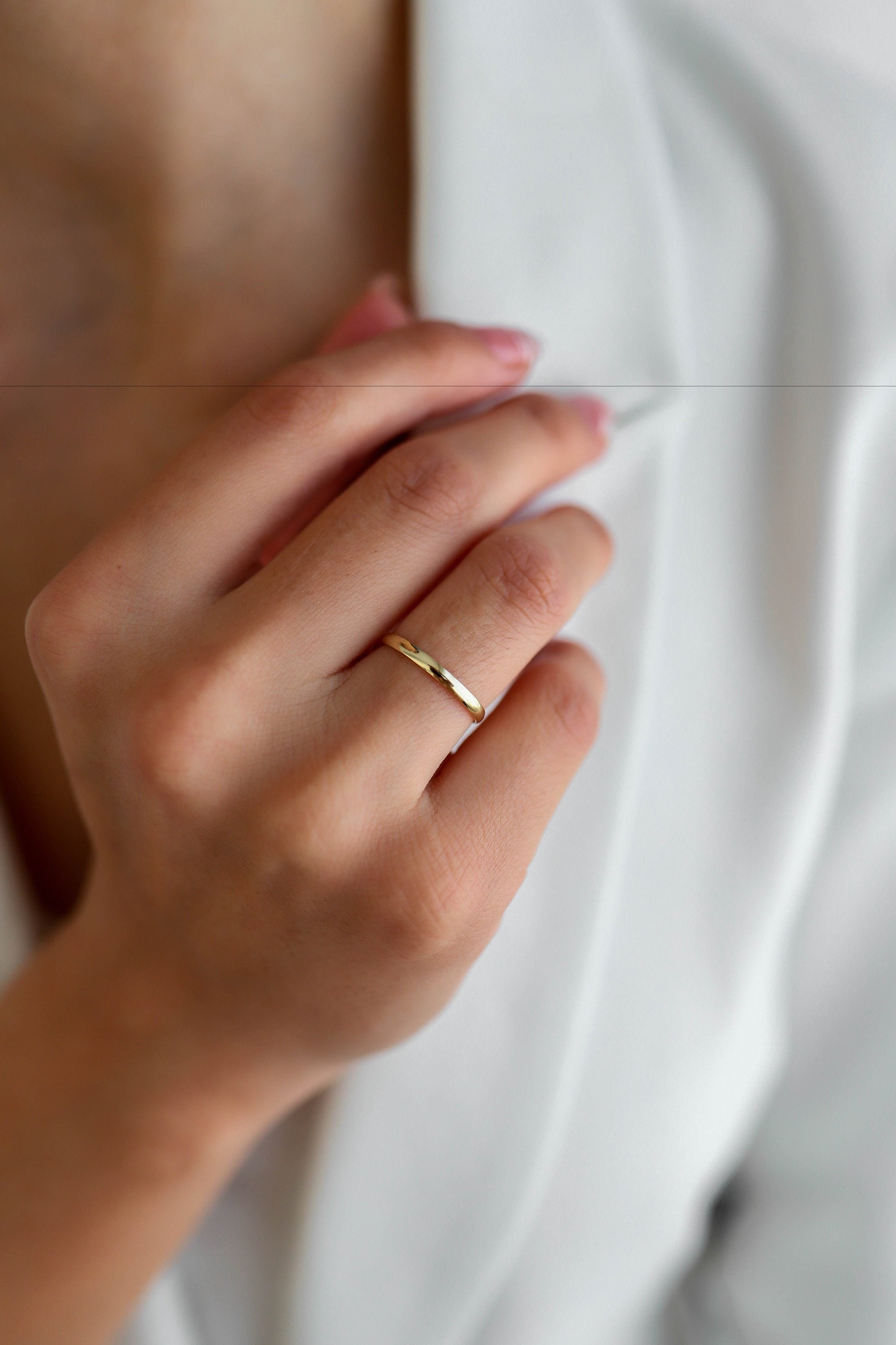 Persoon belast met sportgame Vergemakkelijken Geschiktheid 14k Solid Gold Wedding Band 2mm Plain Polished Simple - Etsy Persoon belast met sportgame Vergemakkelijken Geschiktheid 14k Solid Gold Wedding Band 2mm Plain Polished Simple - Etsy