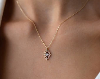 Vintage Style 14k Solid Gold Cluster Necklace, Queen Necklace, Great Gift for Her, Princess Gold Necklace, Real Gold Jewellery
