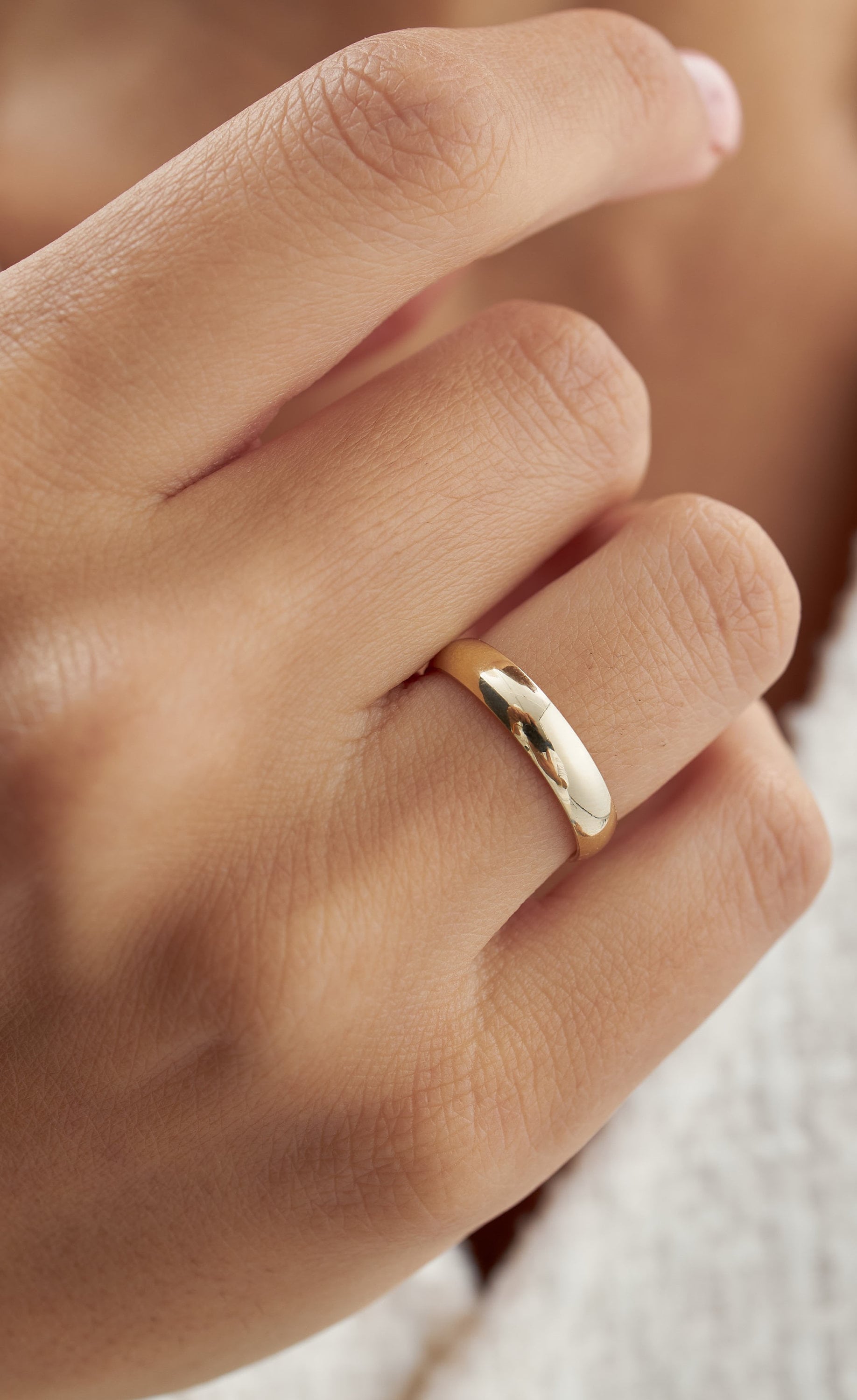 per ongeluk overdracht Pogo stick sprong 14k Real Gold Wedding Band 4 Mm Plain Polished Rounded Dome - Etsy per ongeluk overdracht Pogo stick sprong 14k Real Gold Wedding Band 4 Mm Plain Polished Rounded Dome - Etsy