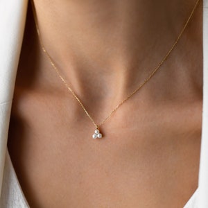 Three Pearl 14k Solid Gold Necklace, Dainty Necklace, Pearl Necklace, Everyday Necklace, Gift for Her