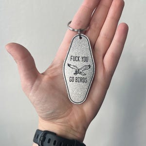 Philadelphia Eagles keychains, hand painted Philly sports keychain, sassy Eagles fan gift, Go Birds keychain, acrylic football accessories afbeelding 3