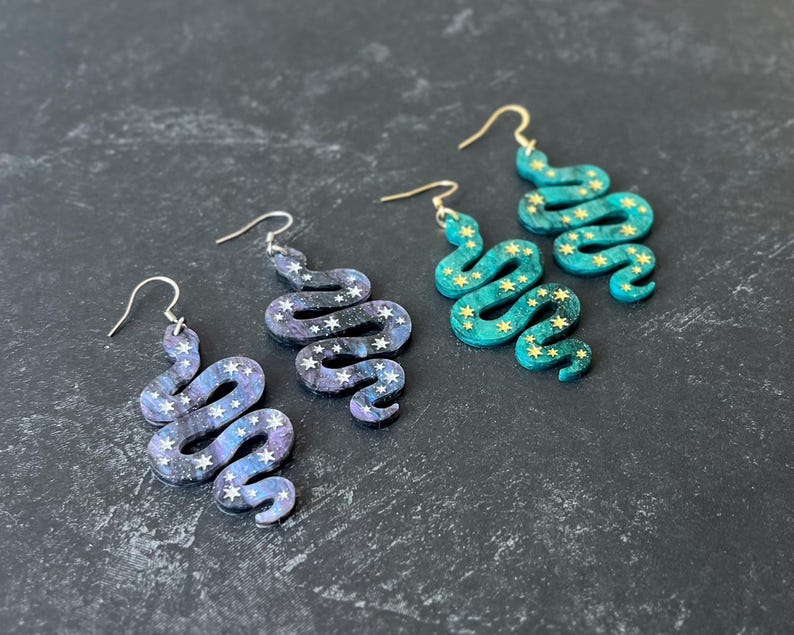 Celestial snake statement dangle earrings, purple star snake earrings, green snake jewelry, witchy accessories, acrylic halloween earrings zdjęcie 2