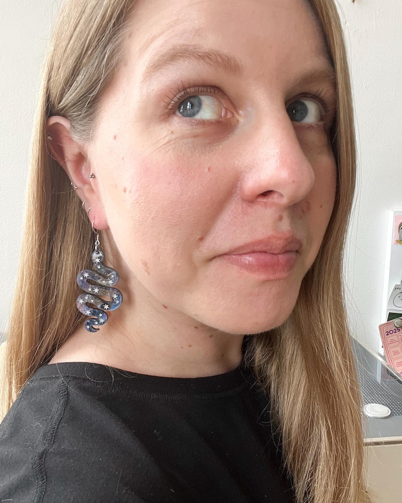 Celestial snake statement dangle earrings, purple star snake earrings, green snake jewelry, witchy accessories, acrylic halloween earrings zdjęcie 9