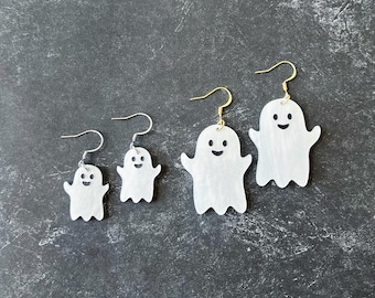 Ghost dangle earring, white pearl ghost earring, cute pearl ghost, Halloween statement dangle, cute spooky earrings