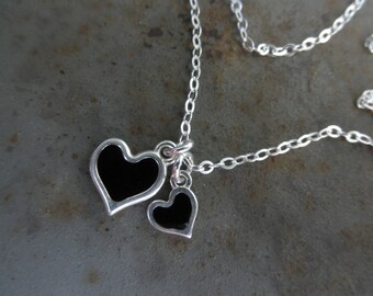Enamel hearts chain necklace