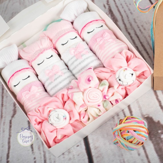 8 Ideas for Baby Shower Gifts for a Girl