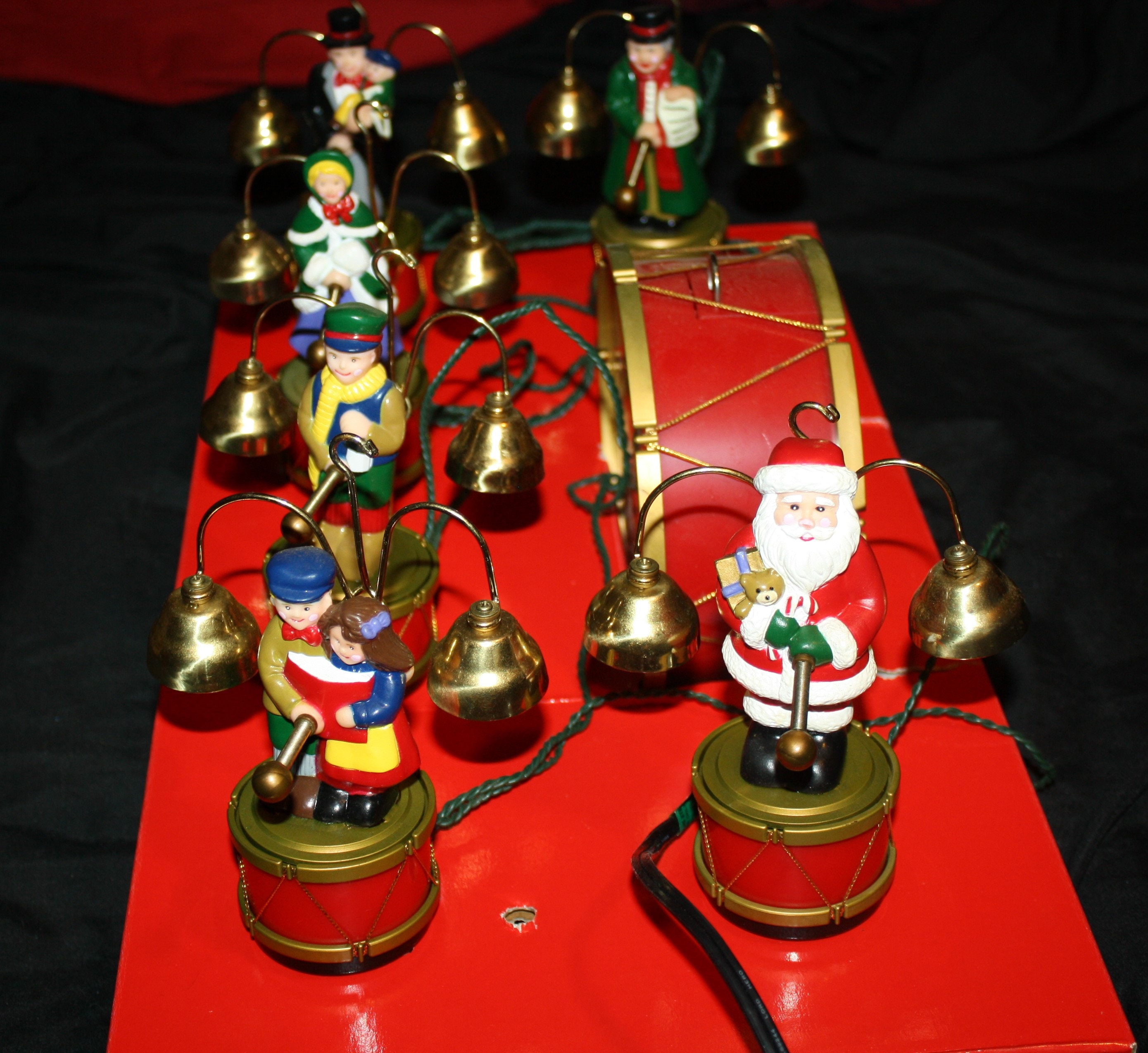 Vintage Mr. Christmas Santa's Marching Band 6 Musicians 35 Carols ...