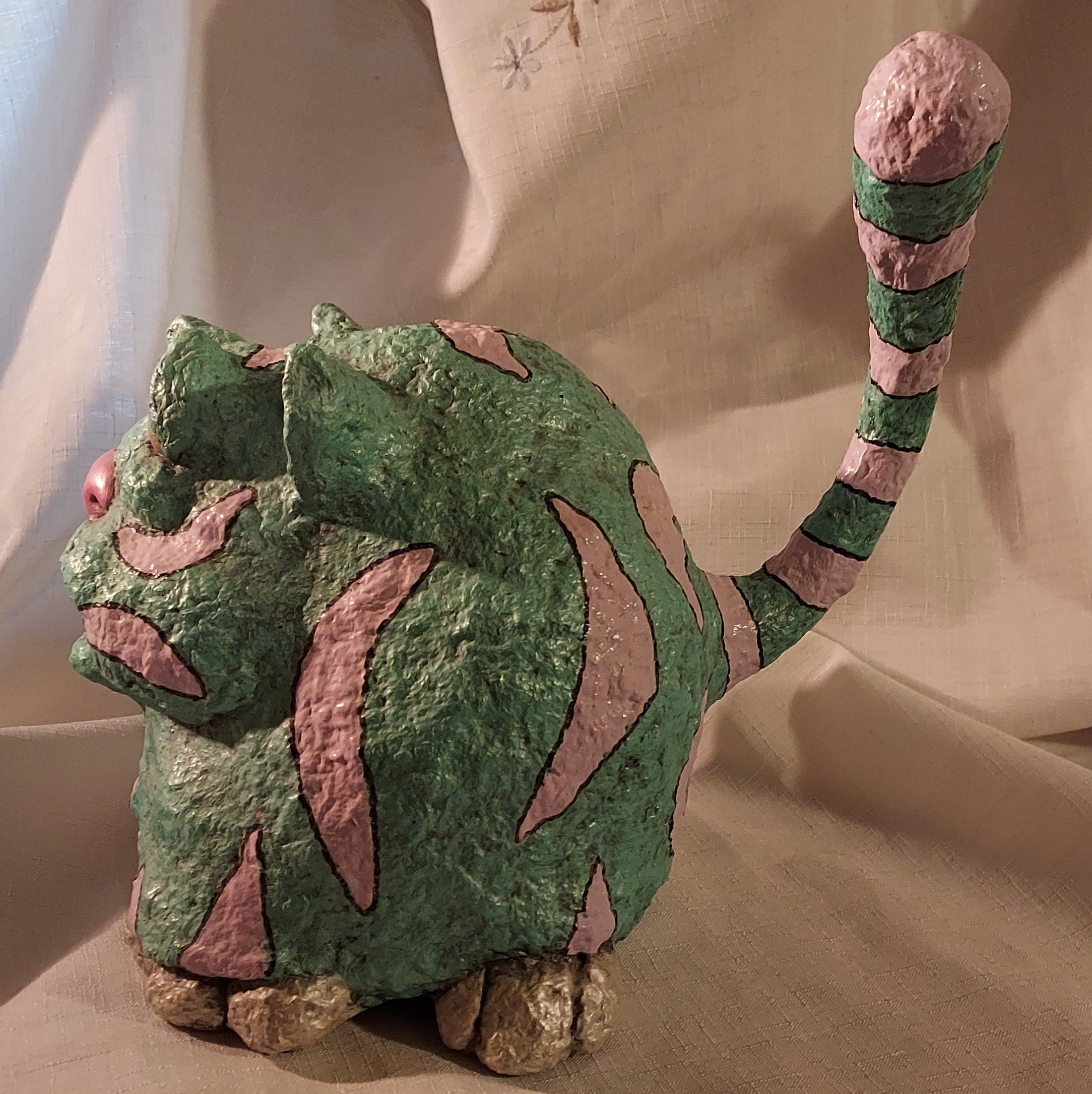 Cheshire Cat, Alice in Wonderland, HandPainted Resin, Sculpture