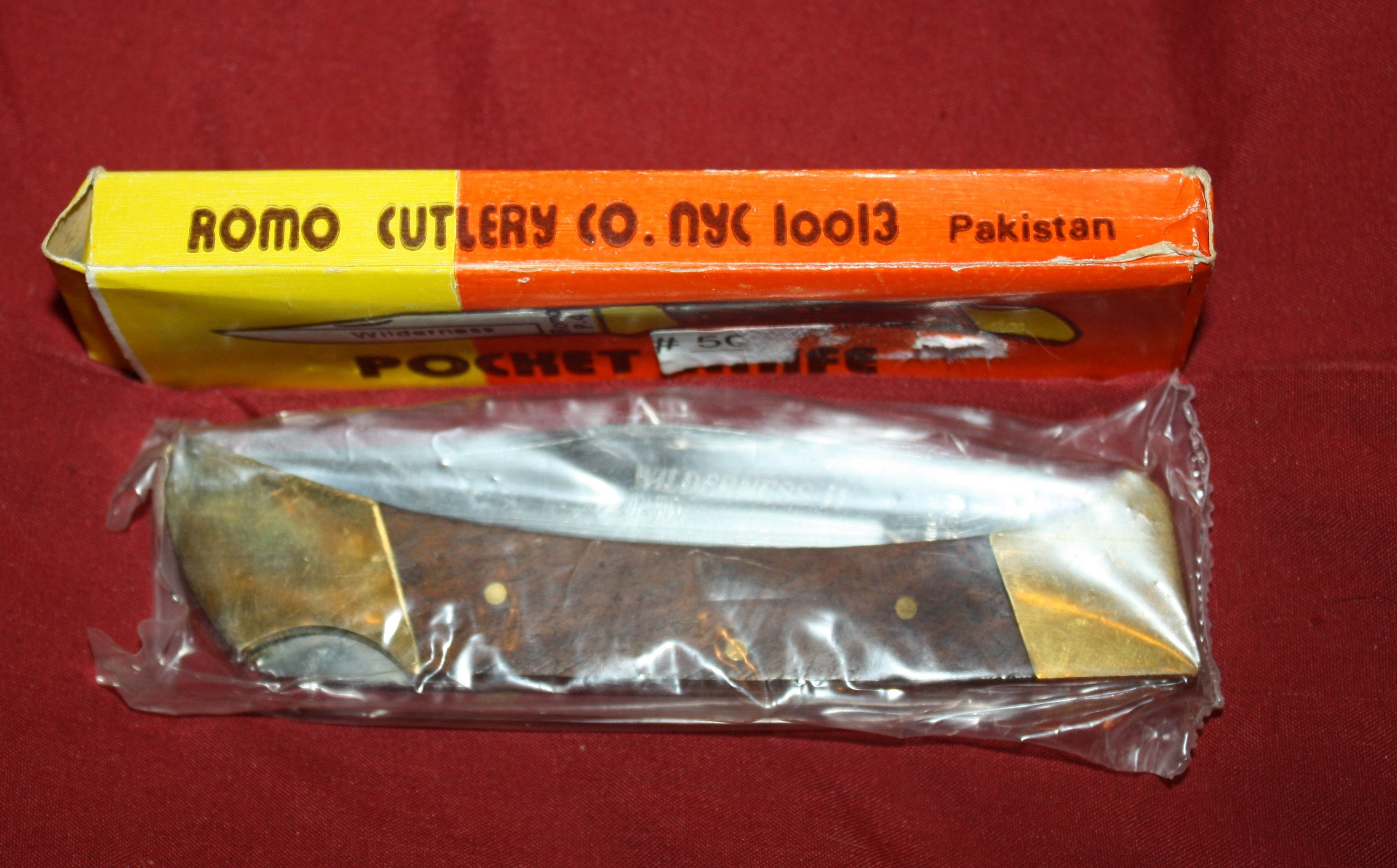 Vintage Romo P4 Wilderness II Pocket Knife, Stainless Lockback Folding