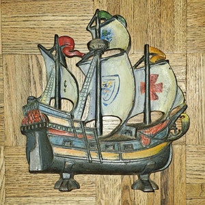 Tope de puerta o sujetalibros vintage, velero pirata del Viejo Mundo de hierro fundido, PMC 64 B Craftsman, veleros de doble vela