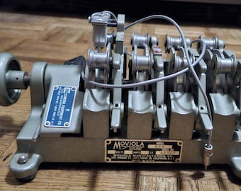 Magnasync Moviola 16mm Film Synchronizer Model SZE Hollywood California