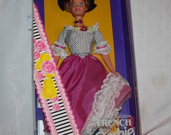 BARBIE, French Barbie, Dolls of World, Second Edition, 1996 Mattel, #16499, NRFB