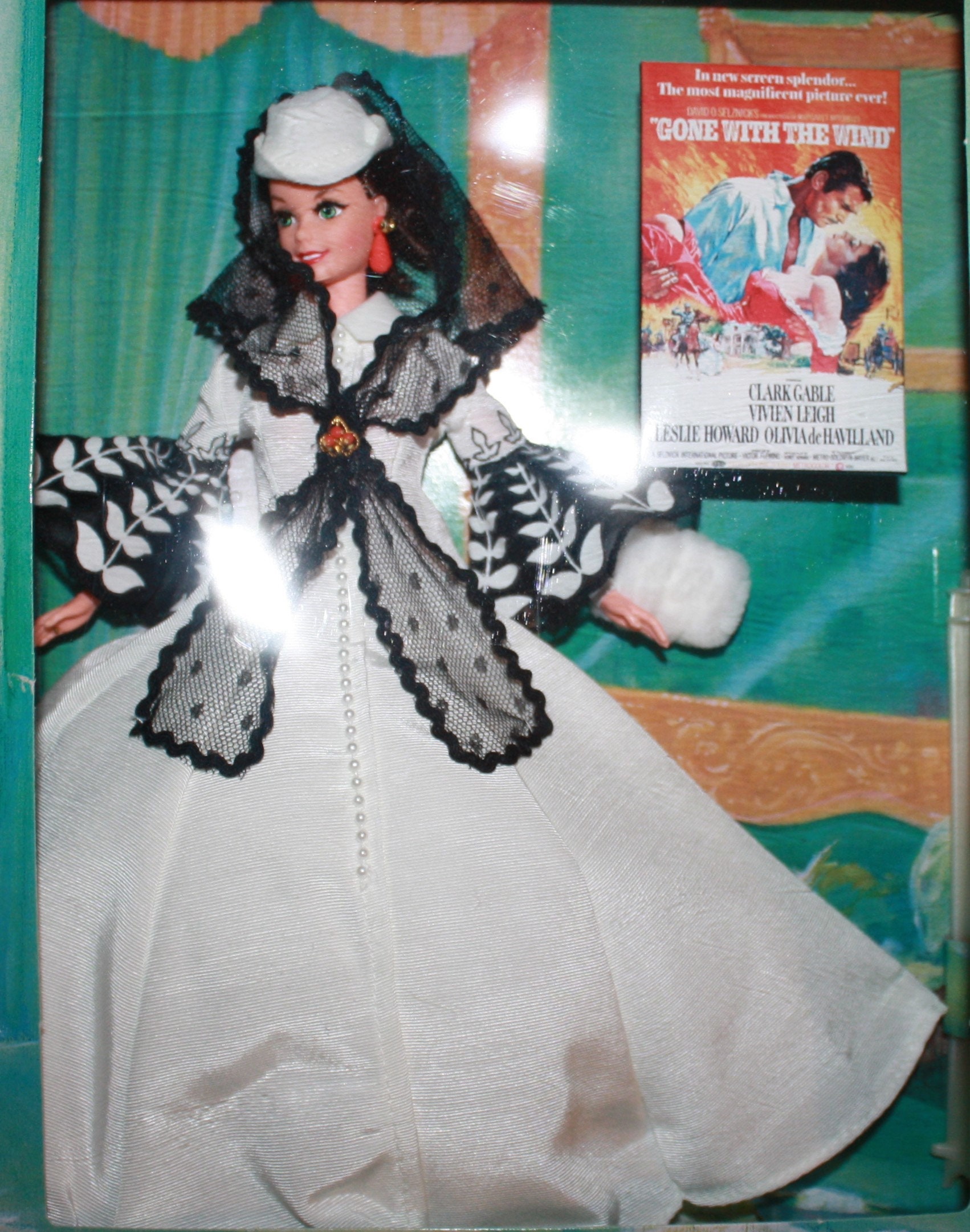 Barbie as Scarlett O'Hara Doll on a Honeymoon Shopping Spree, 1994 Mattel, #13254 NRFB
