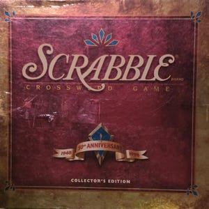 Jogo Scrabble Deluxe Edição de Colecionador do 50º Aniversário, de 1998, com peças azuis, completo e com todos os acessórios.