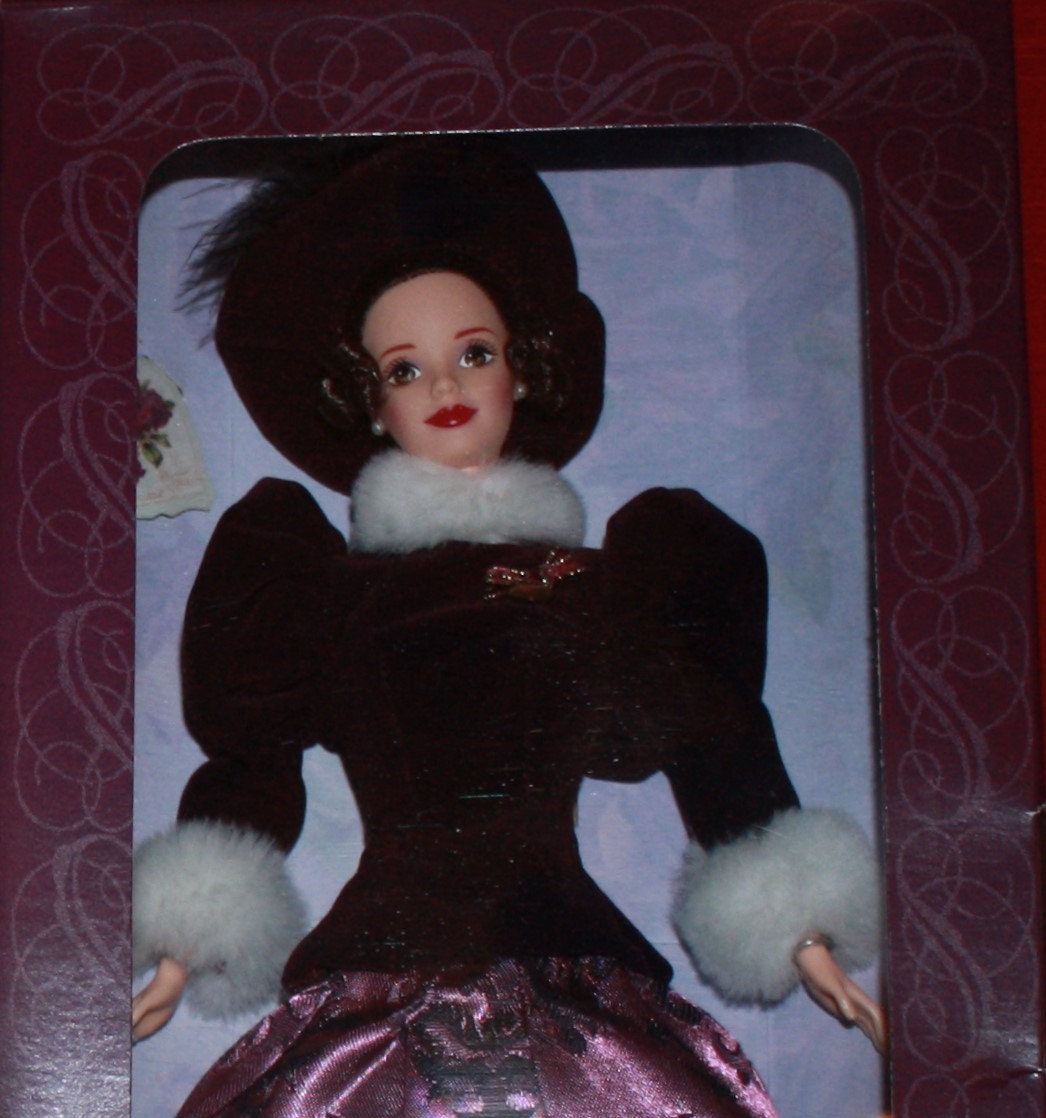 BARBIE, Hallmark Holiday Traditions Barbie Doll, Special Edition, 1996 Mattel #17094, NRFB