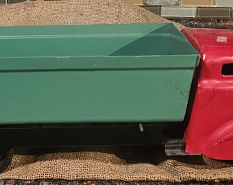 Vintage 1940s Wyandotte Metal Dump Truck, All Metal Products Co.