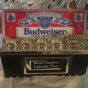 Vintage 1984 Budweiser King of Beers World Champion Clydesdale Team Light