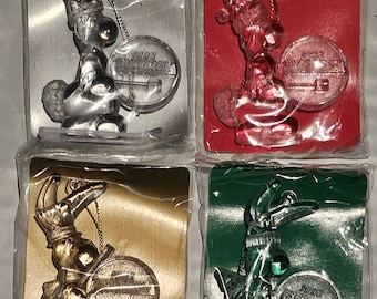 Vintage 1992 Energizer Bunny Limited Edition Christmas Ornament, Clear Plastic, Collectible, Advertisement, Eveready Batteries, Set of 4,