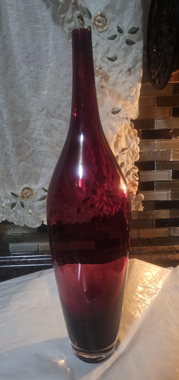 Vintage IKEA Salong Ruby Red mundgeblasene Glasvase, entworfen von Johana Jelinek