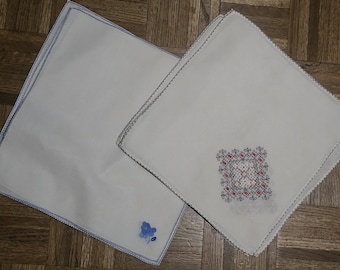 Vintage 4 Napkins Hand Embroidered