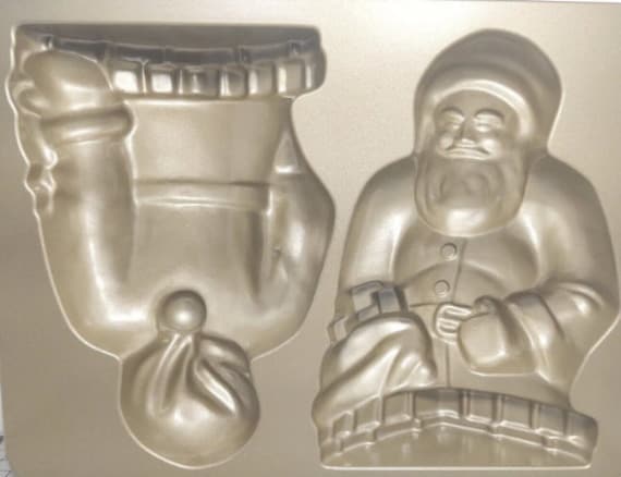 Nordic Ware 3D Santa Claus & Christmas Tree Pans, Bundt Bakeware