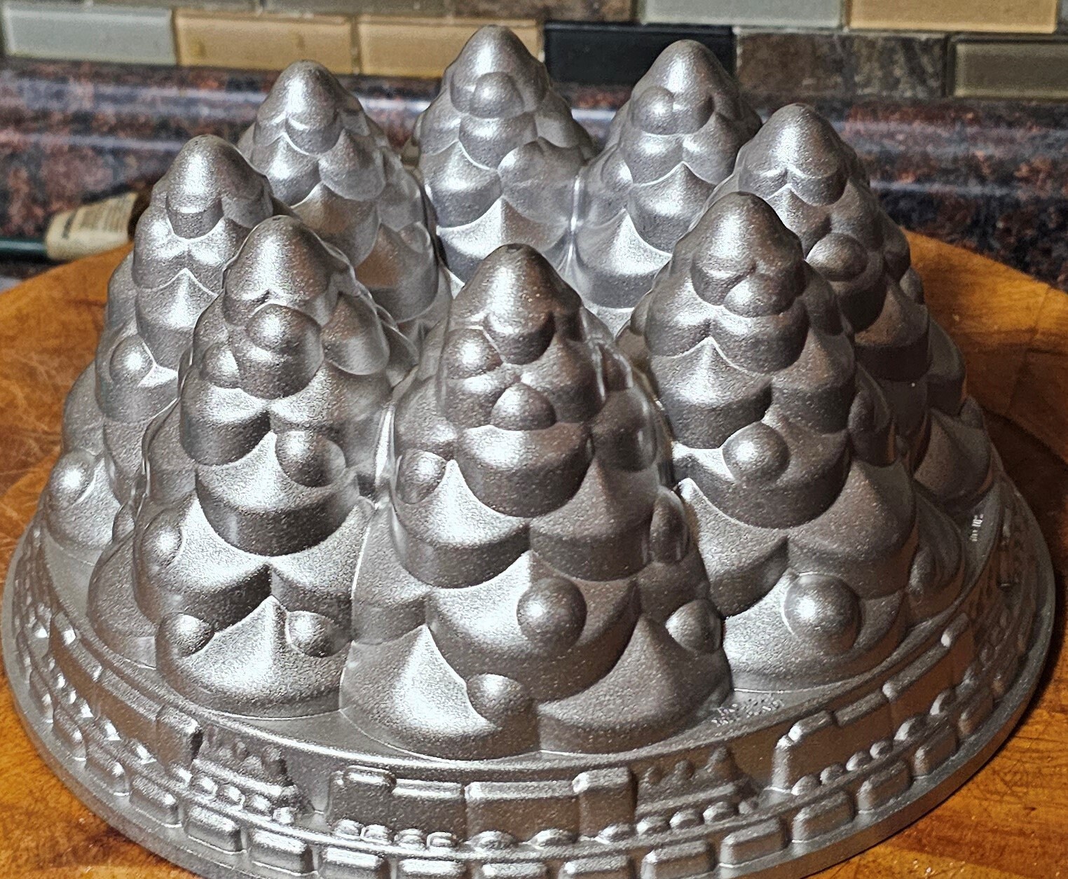 Nordic Ware 3d Christmas Tree Cake Pan for Sale in Redlands, CA - OfferUp