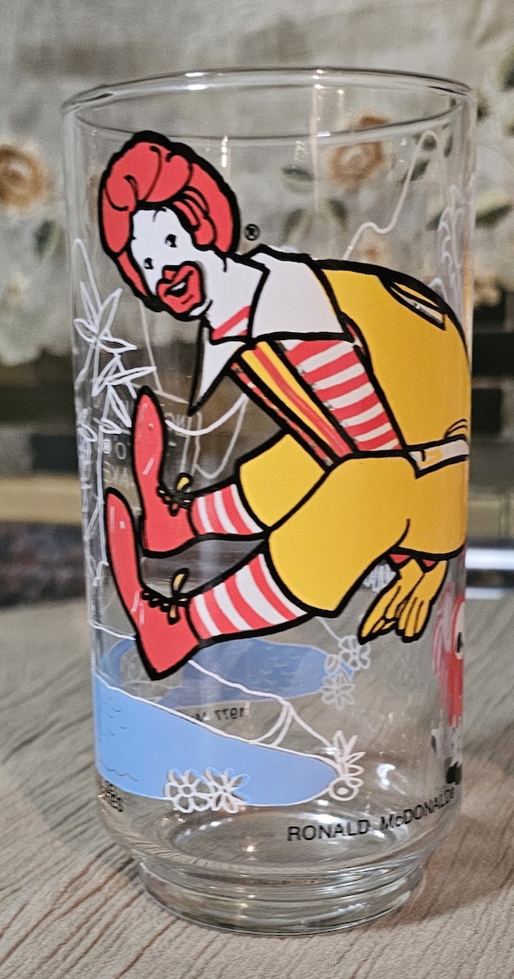 Vintage 1977 Mcdonald's Action Series Collectors Glass/tumbler